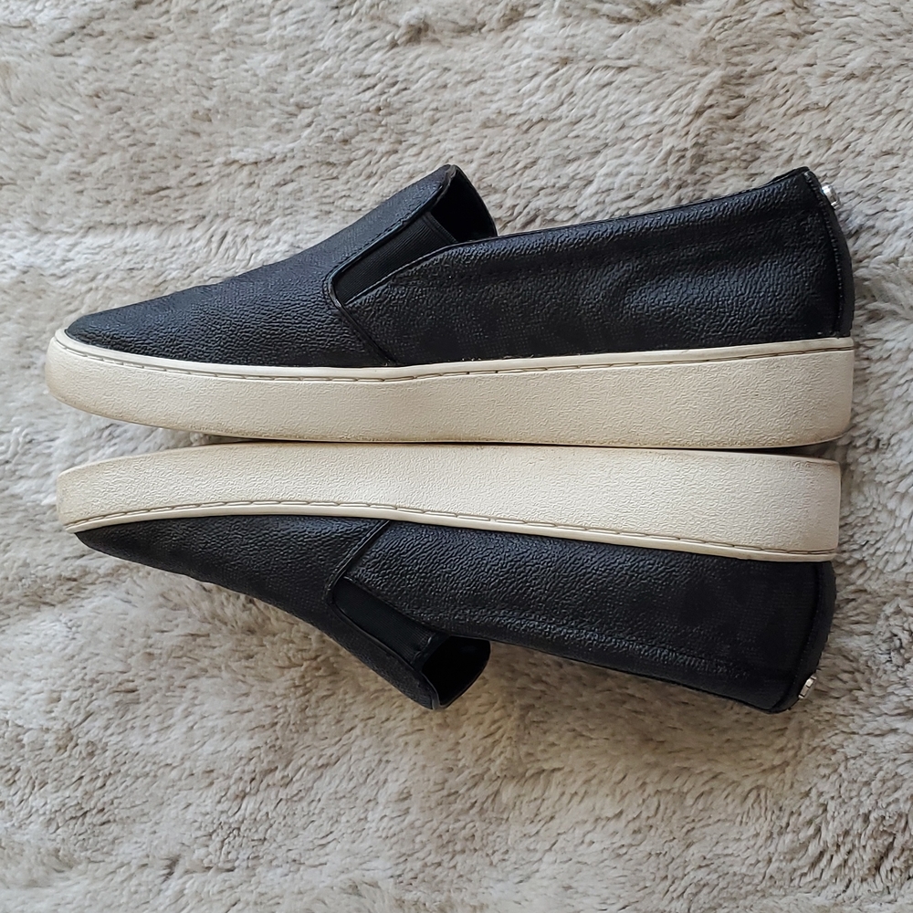Michael Kors Keaton Black Slip-On Silver Mini Mk Logo Coated Canvas/Nappa Size 8 - Picture 4 of 6